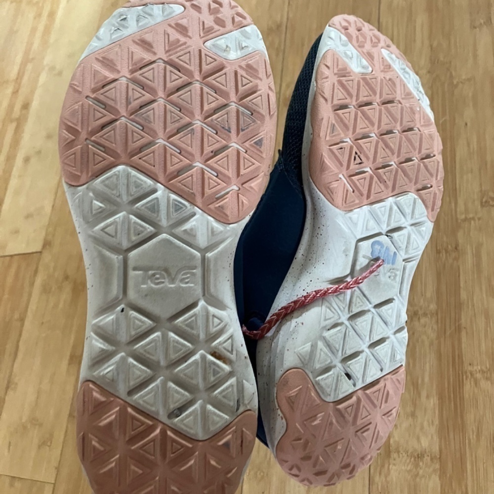 TEVA ARROWOOD 2 KNIT - WOMENS Size 10 - Picture 6 of 8